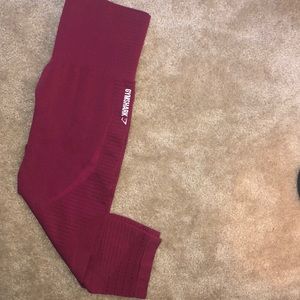 Gym shark red crop leggings